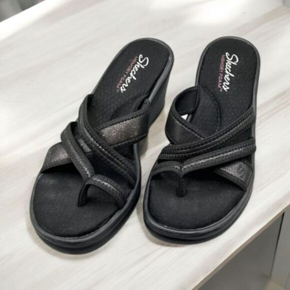 Skechers Memory Foam Black‎ Comfort NWOB Wedge Sandals Strappy Slides Size 11